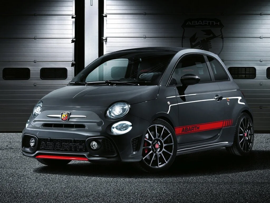 Abarth 695 (2024) — внешний вид