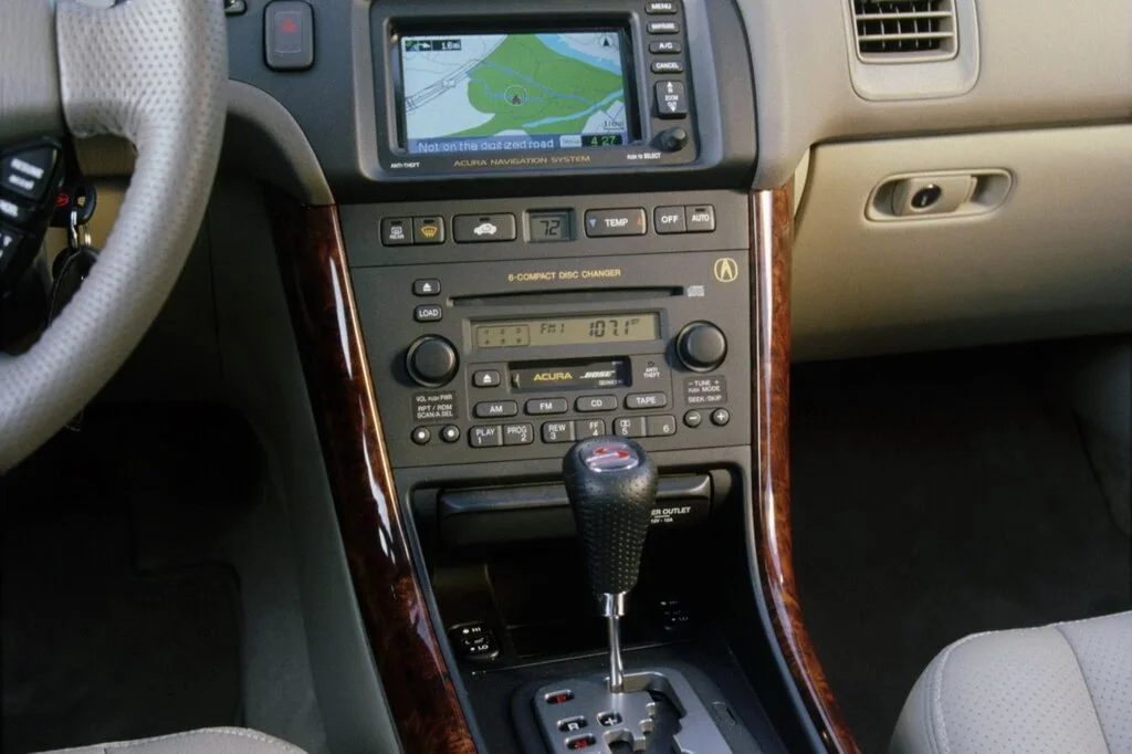 Фото Acura CL (2003) — селектор передач. Селектор передач и кнопки режимов движения Acura CL (2003) — селектор передач