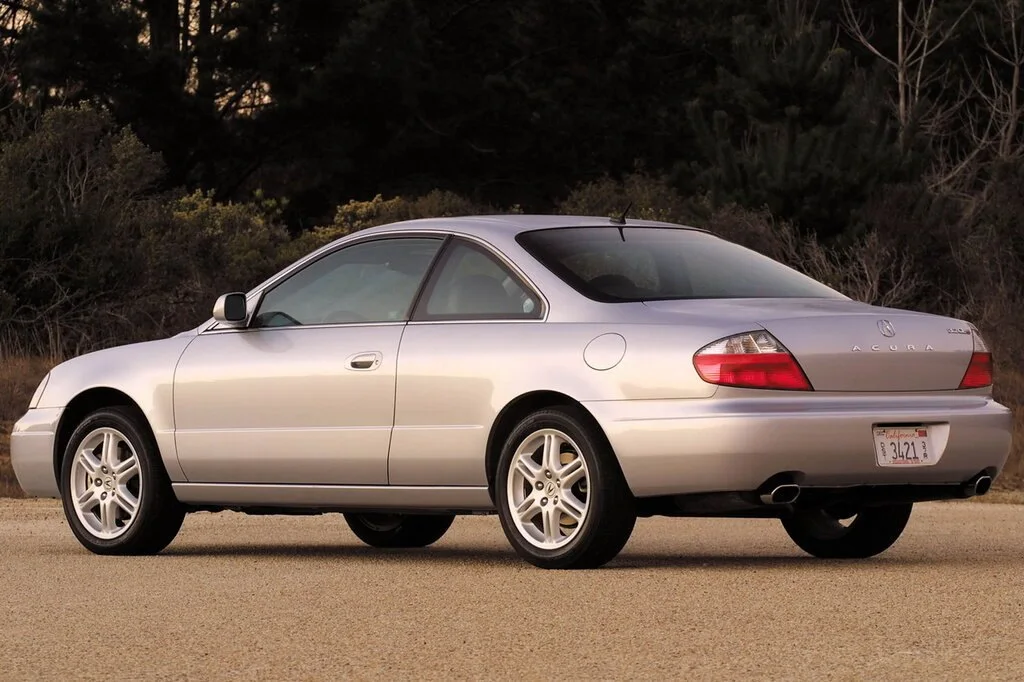 Фото Acura CL (2003) — вид сзади. Корма: рисунок фонарей, бампер и оформление пятой двери Acura CL (2003) — вид сзади