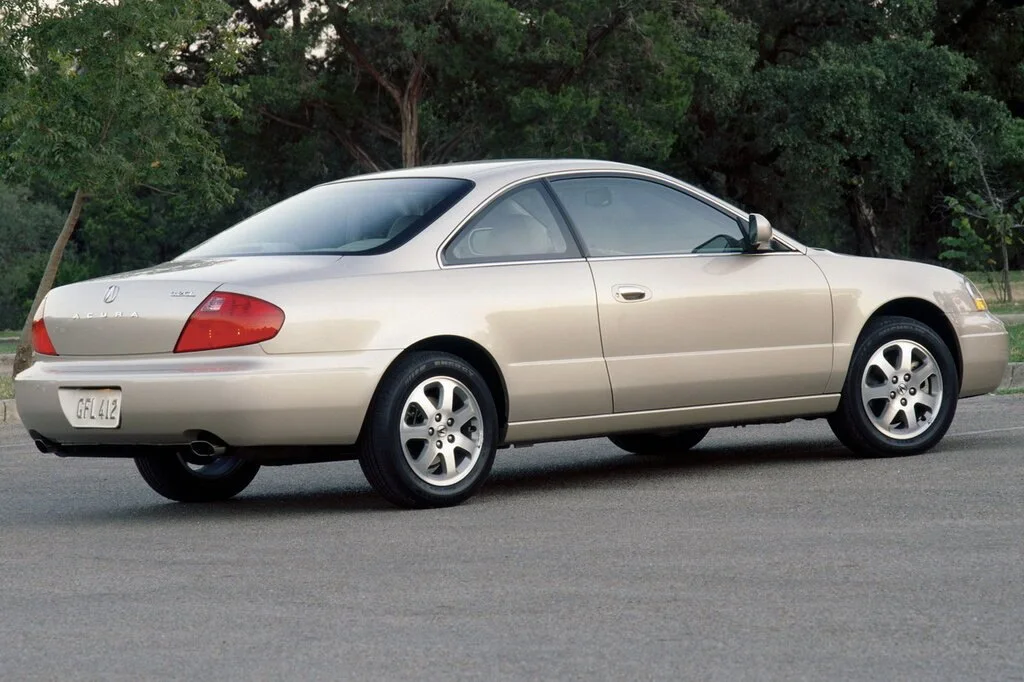 Фото Acura CL (2003) — вид сзади, фото 6. Сзади-сбоку: свес кормы и стойка пятой двери Acura CL (2003) — вид сзади, фото 6