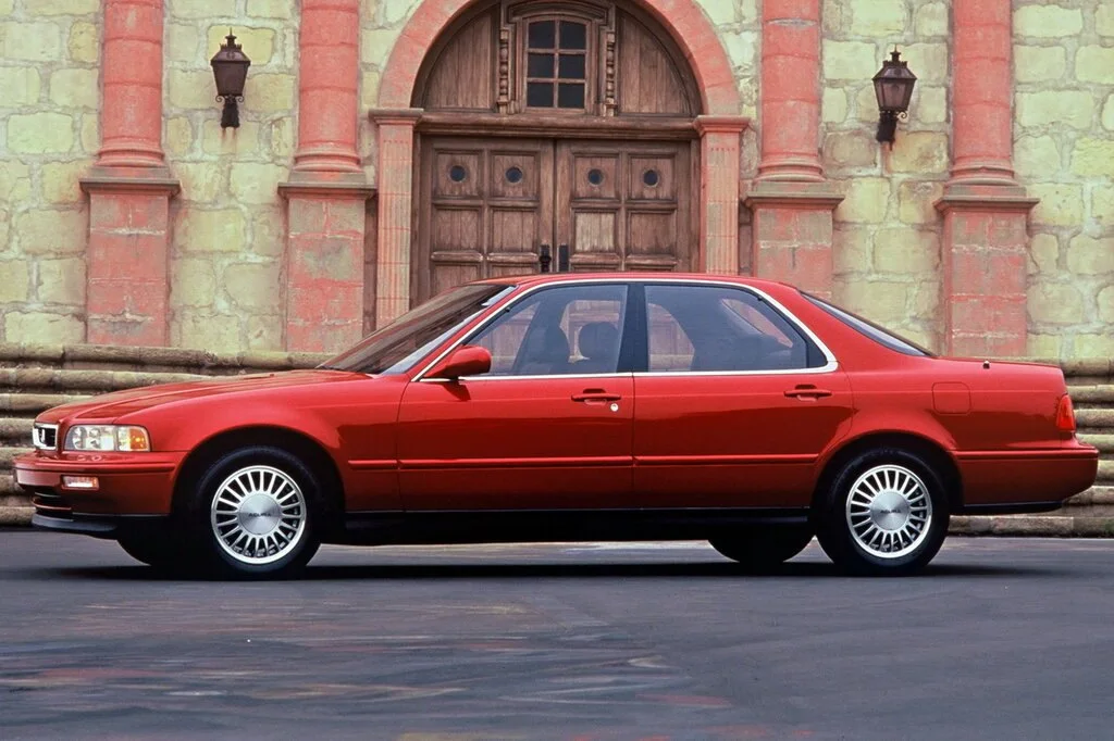 Фото Acura Legend (1992) — вид сбоку, фото 6. Профиль в движении: пропорции кузова на ходу Acura Legend (1992) — вид сбоку, фото 6