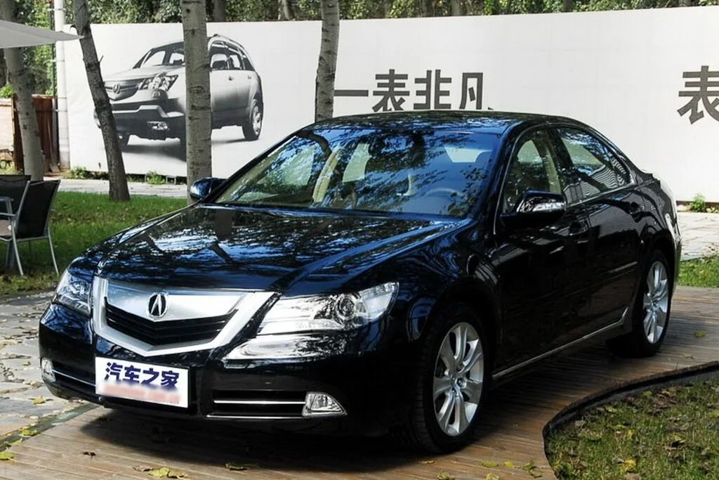 Фото Acura RL (2012) — внешний вид, фото 4. Общий вид машины снаружи Acura RL (2012) — внешний вид, фото 4