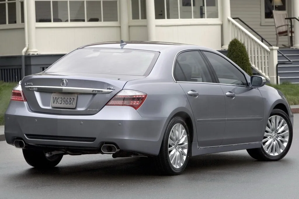 Acura RL (2012) — вид сзади