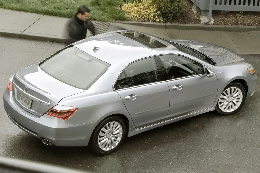 Acura RL (2012) — вид сверху