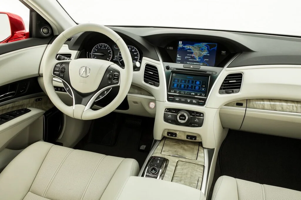 Фото Acura RLX (2017) — интерьер, фото 4. Общий план салона: панель, консоль и передние кресла Acura RLX (2017) — интерьер, фото 4