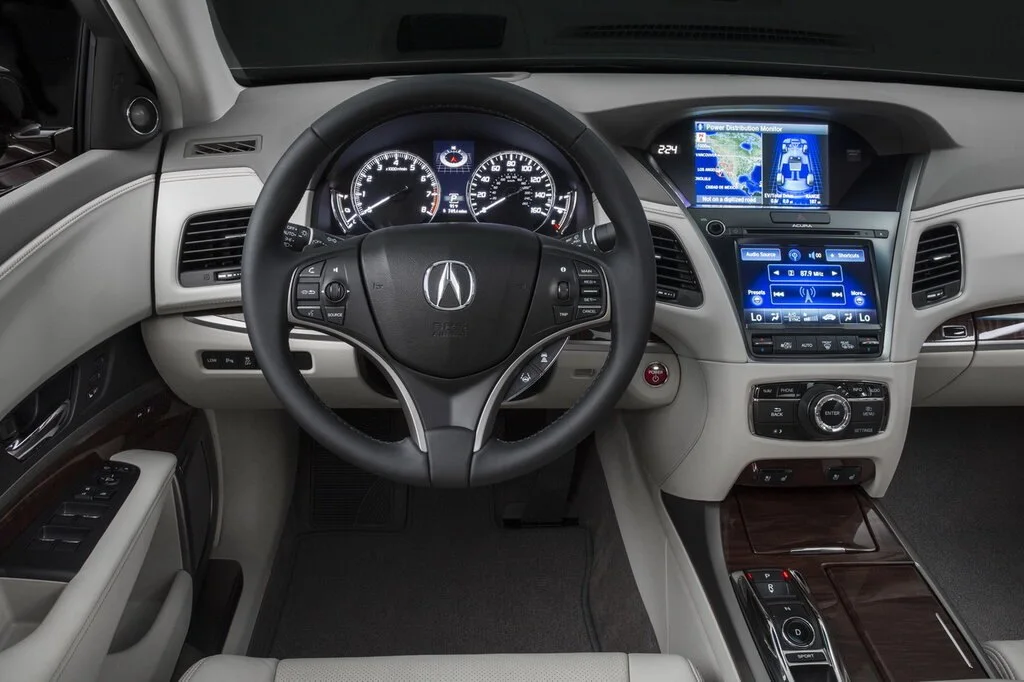 Фото Acura RLX (2017) — интерьер, фото 8. Салон целиком: как расставлены кресла и что под рукой у водителя Acura RLX (2017) — интерьер, фото 8