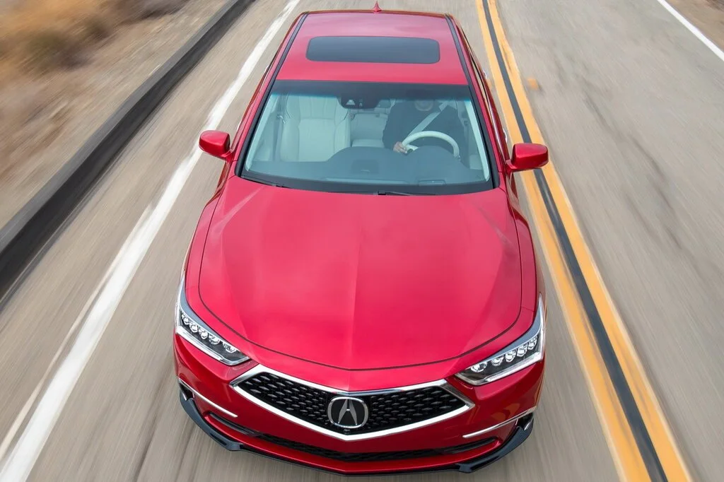 Acura RLX (2017) — вид сверху