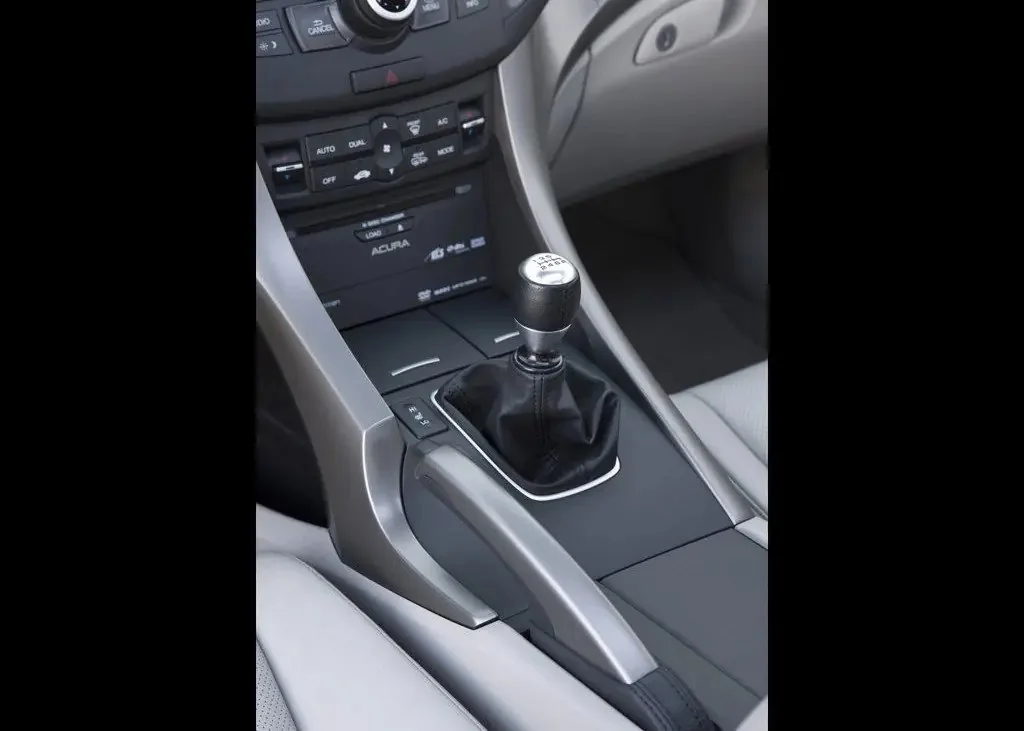 Фото Acura TSX (2014) — селектор передач. Селектор передач и кнопки режимов движения Acura TSX (2014) — селектор передач