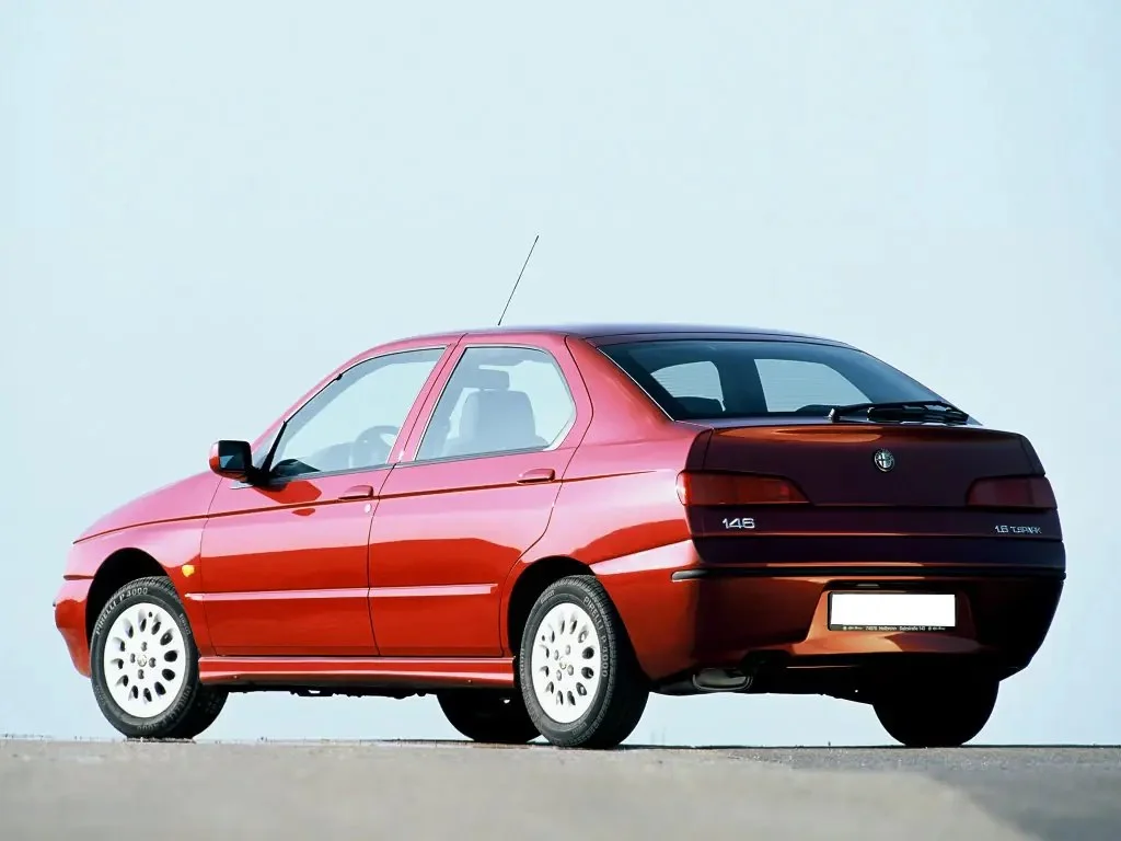 Alfa Romeo 146