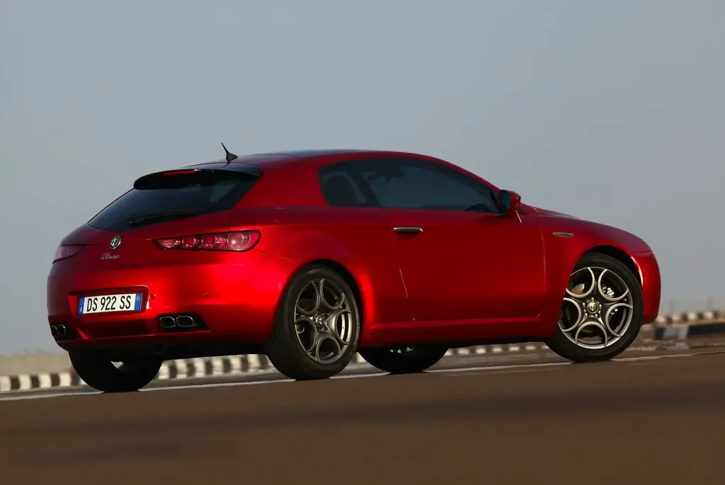 Alfa Romeo Brera (2010) — внешний вид