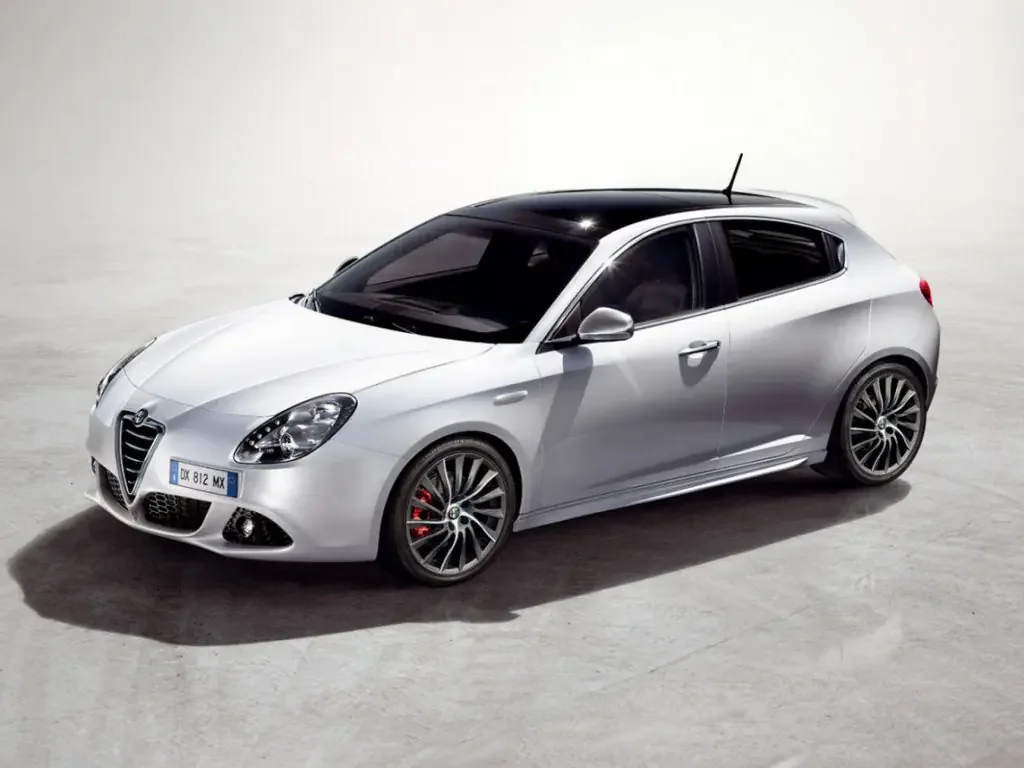 Фото Alfa Romeo Giulietta (2020) — внешний вид, фото 5. Кузов снаружи: пропорции и линии Alfa Romeo Giulietta (2020) — внешний вид, фото 5