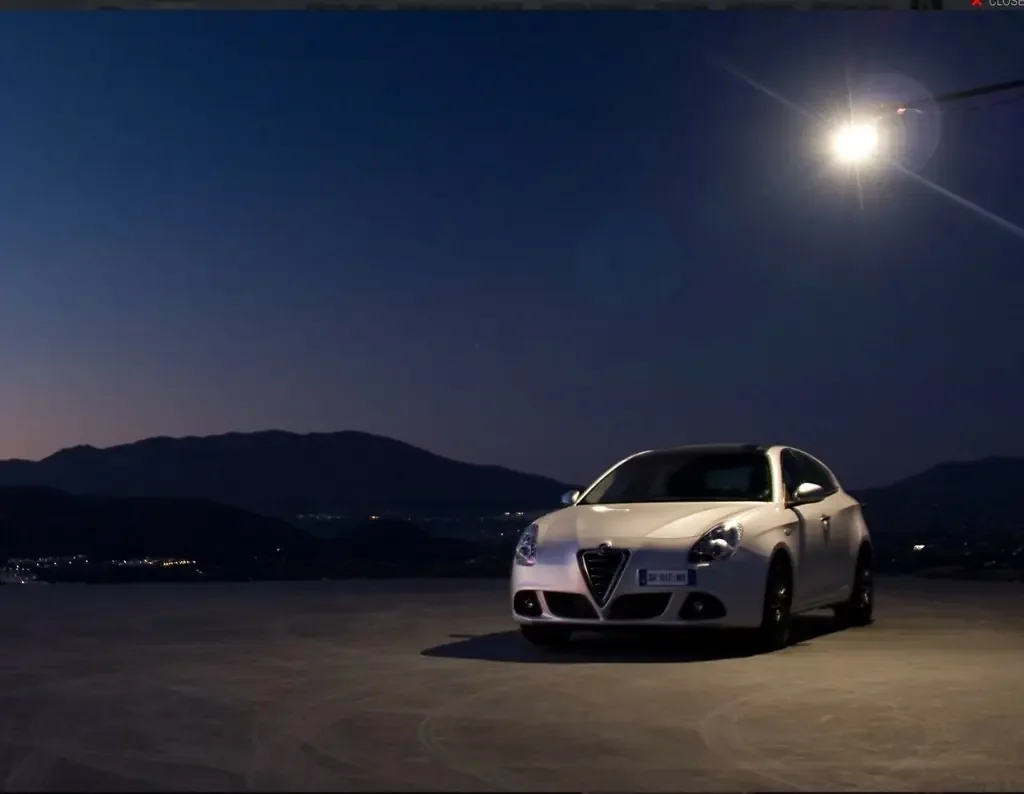 Фото Alfa Romeo Giulietta (2020) — вид спереди, фото 8. Передняя часть крупно: рисунок ходовых огней и воздухозаборники Alfa Romeo Giulietta (2020) — вид спереди, фото 8
