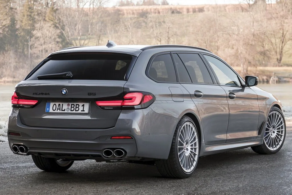 Alpina B5 (2023) — вид сзади