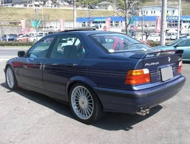 Alpina B8