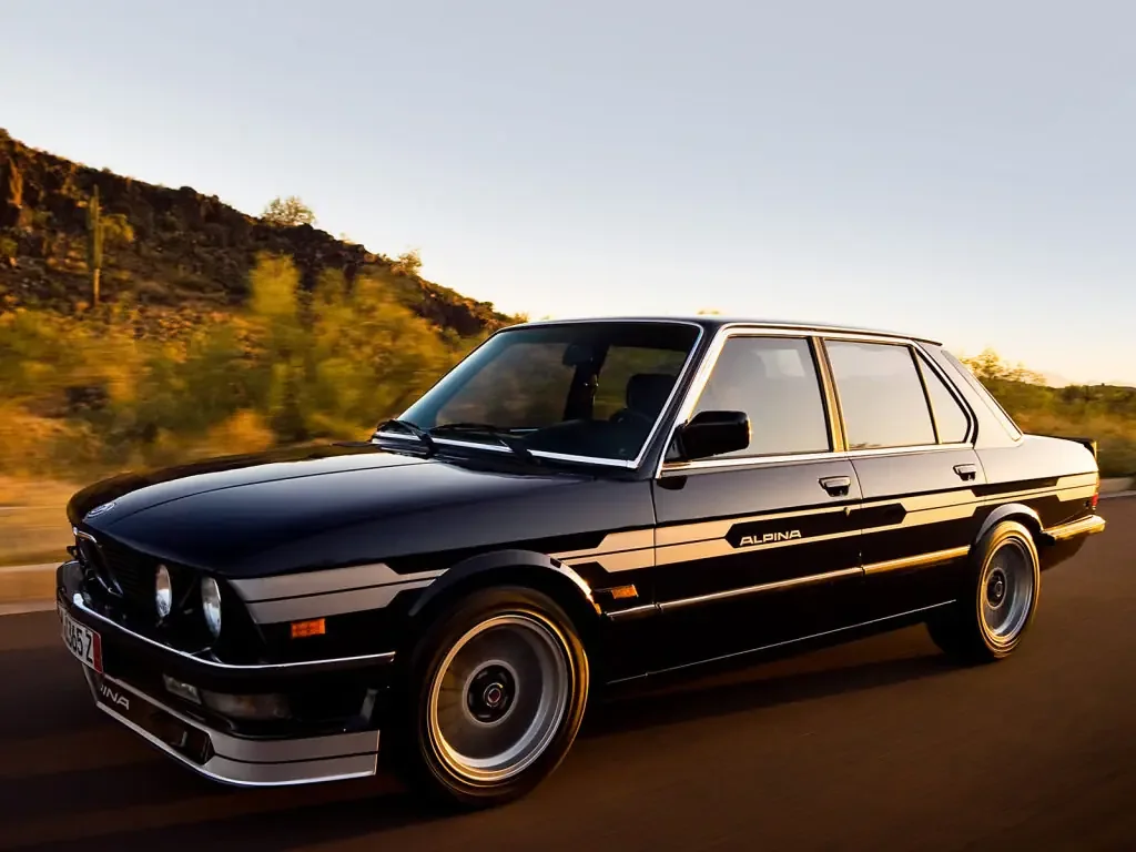 Фото Alpina B9 (1985) — вид сбоку, фото 4. Профиль: длина кузова, линия крыши и посадка на колёсах Alpina B9 (1985) — вид сбоку, фото 4