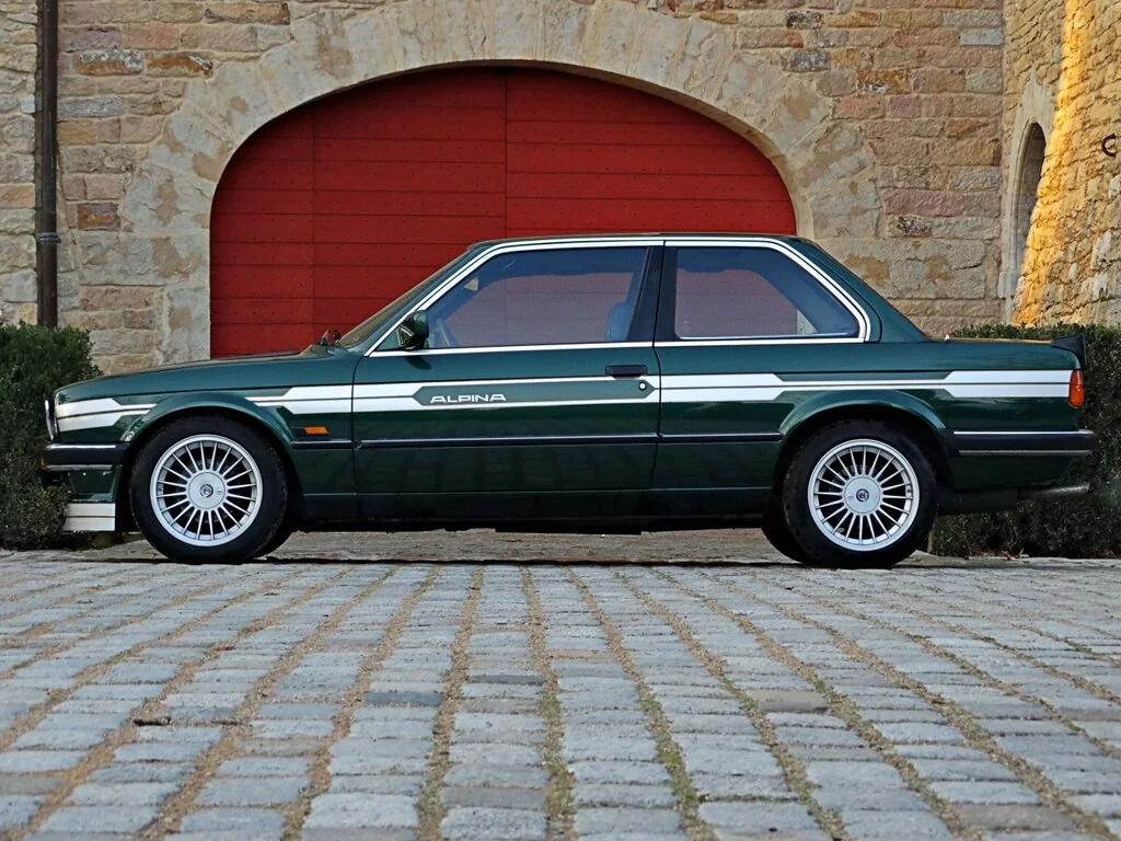 Фото Alpina C1 (1985) — вид сбоку, фото 4. Профиль: длина кузова, линия крыши и посадка на колёсах Alpina C1 (1985) — вид сбоку, фото 4