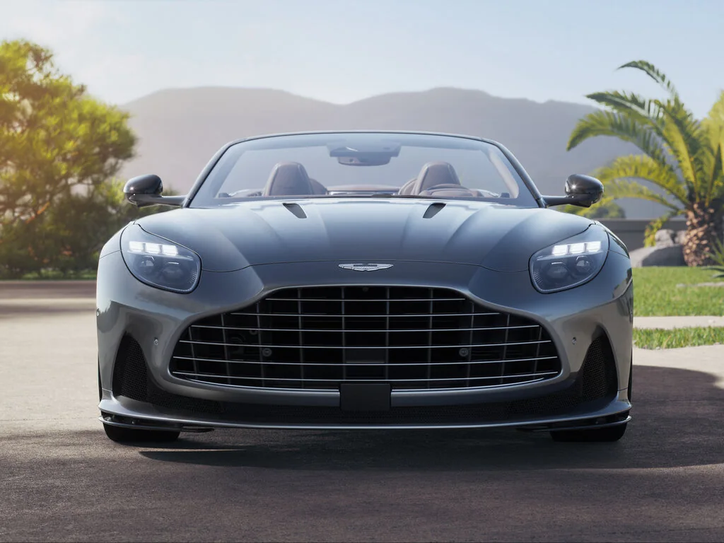Aston Martin DB12
