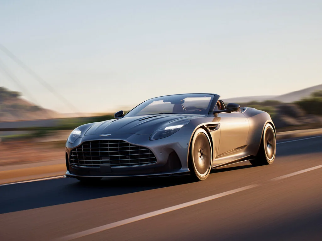 Aston Martin DB12