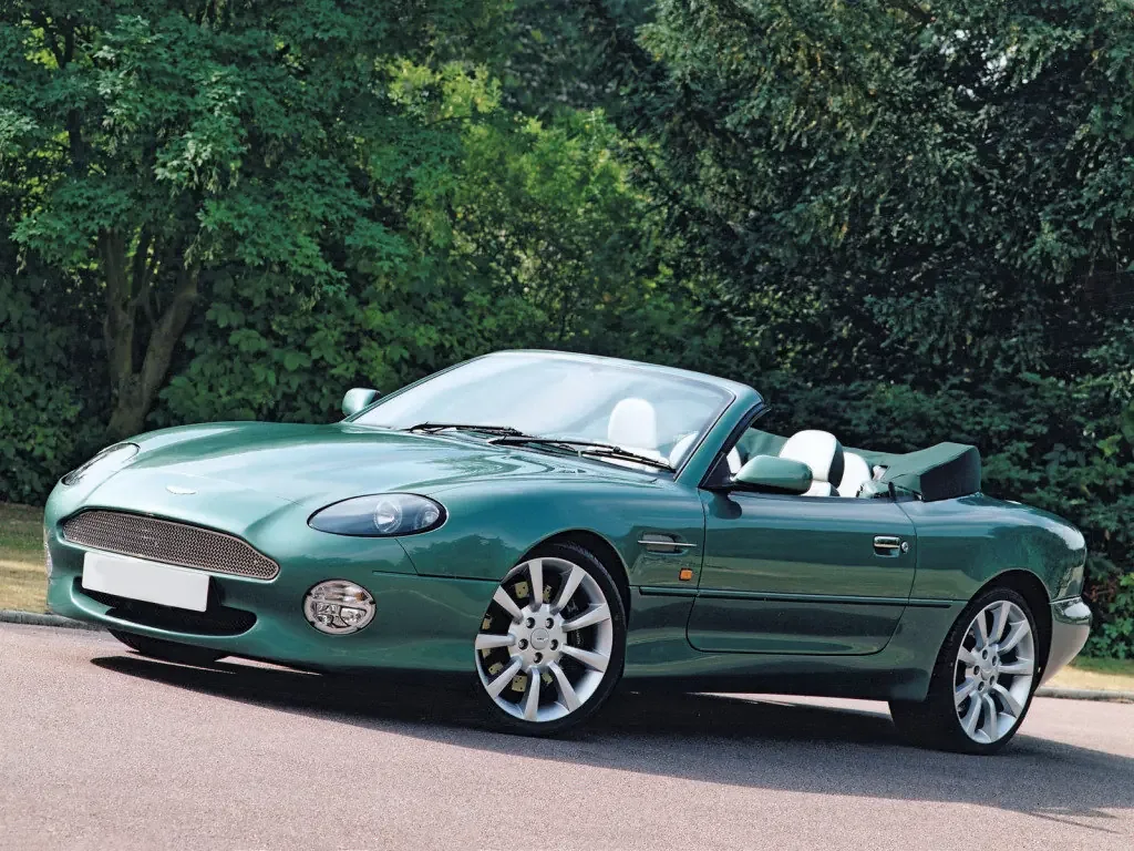 Фото Aston Martin DB7 (2003) — вид сбоку, фото 8. Вид сбоку целиком: колёсная база и размер арок Aston Martin DB7 (2003) — вид сбоку, фото 8