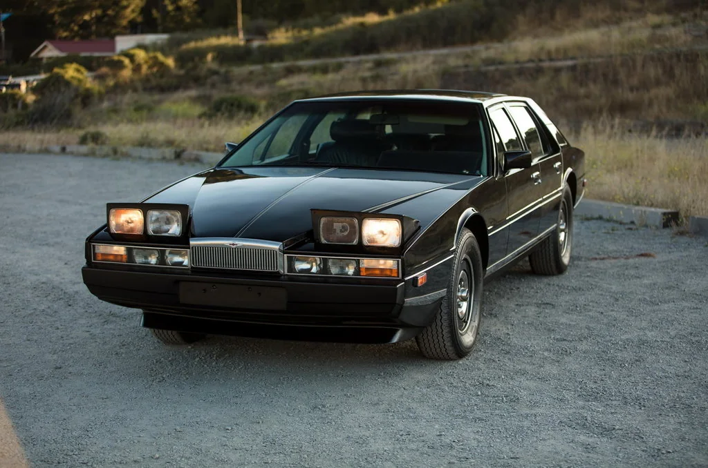 Aston Martin Lagonda (1985) — внешний вид, фото 2