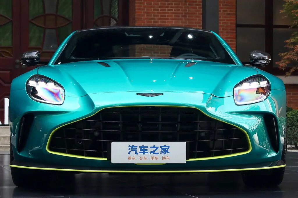 Aston Martin Vantage