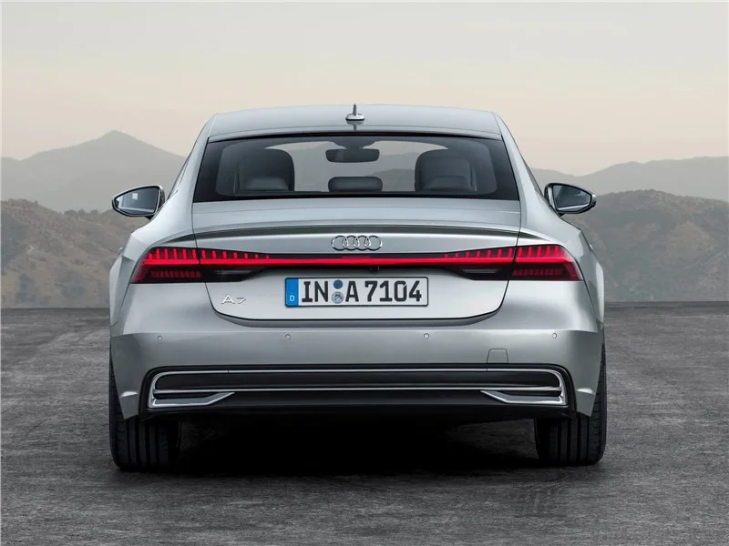 Audi A7 Sportback 2014-2018: вид сзади. Audi A7 Sportback 2014-2018 — вид сзади