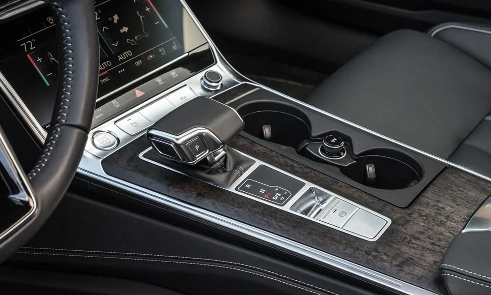 Фото Audi A7 Sportback — селектор коробки передач. Селектор трансмиссии на центральной консоли Audi A7 Sportback — селектор коробки передач