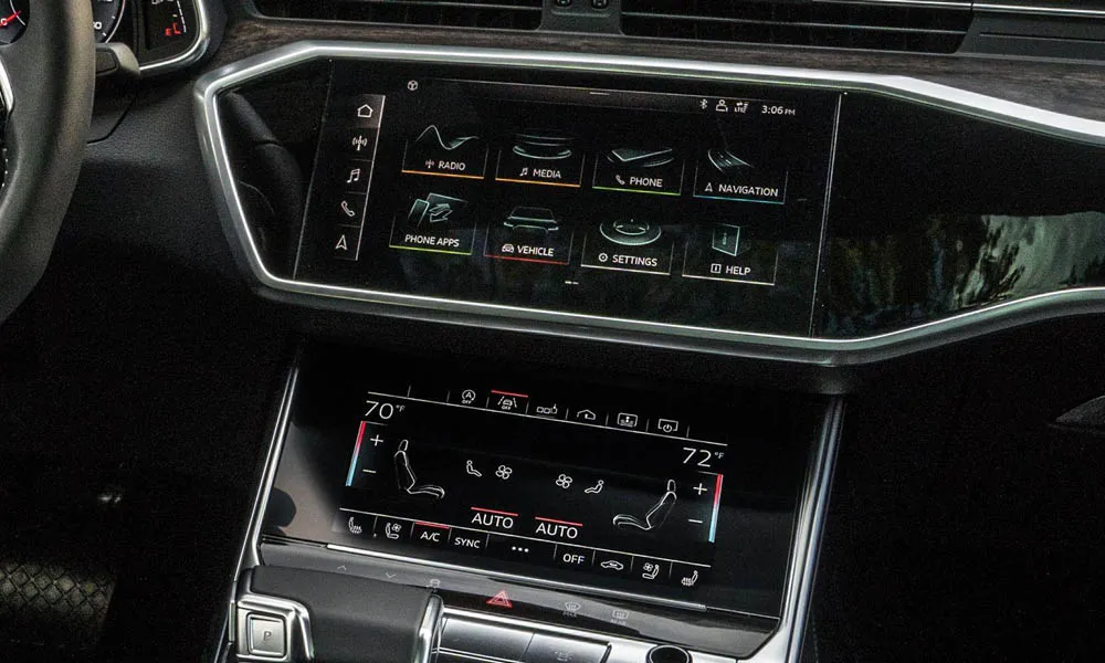 Фото Audi A7 Sportback — экран мультимедиа, фото 2. Сдвоенный экран во всю ширину передней панели Audi A7 Sportback — экран мультимедиа, фото 2