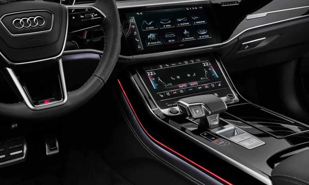 Фото Audi A8 (2024) — приборная панель, фото 2. Экран приборов за рулём — вся ходовая информация перед глазами Audi A8 (2024) — приборная панель, фото 2