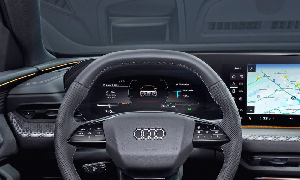 Фото Audi Q5 (2024) — приборная панель. Скорость, запас хода и подсказки ассистентов перед глазами Audi Q5 (2024) — приборная панель