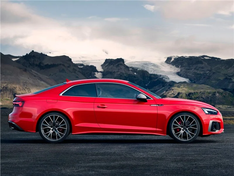Audi S5 Sportback 2011-2020 — вид сбоку