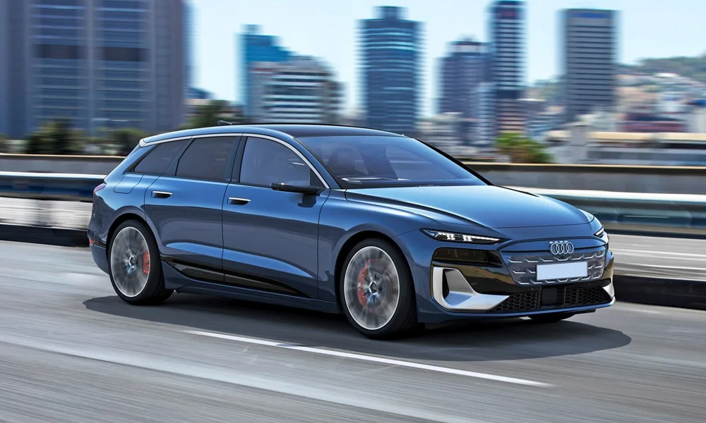 Фото Audi S6 Avant e-tron (2024) — вид спереди, фото 7. Оптика, решётка и бампер — первое впечатление о модели. Дневные ходовые огни включаются автоматически с запуском Audi S6 Avant e-tron (2024) — вид спереди, фото 7
