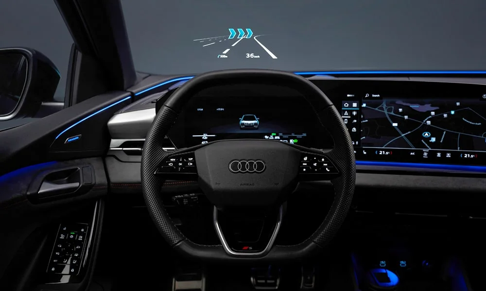 Фото Audi SQ6 e-tron (2024) — приборная панель, фото 2. Скорость, запас хода и подсказки ассистентов перед глазами. Компоновка приборов настраивается в меню у большинства версий Audi SQ6 e-tron (2024) — приборная панель, фото 2