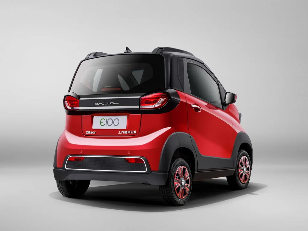 Baojun E100 (2021) — вид сзади