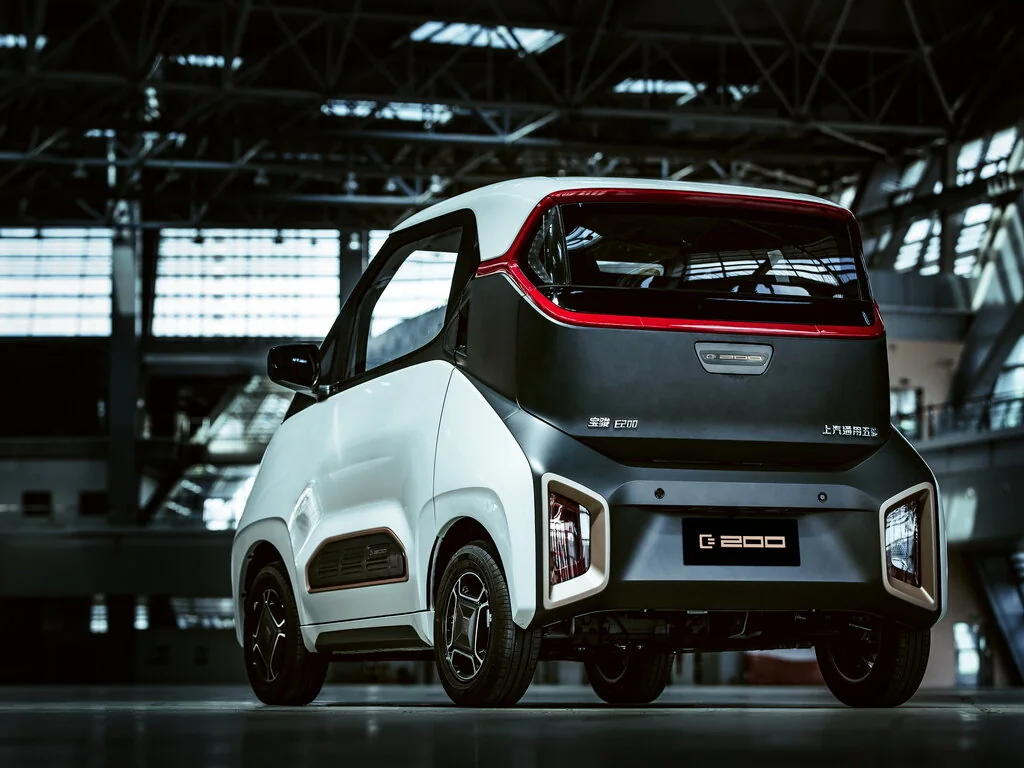 Baojun E200 (2021) — вид сзади