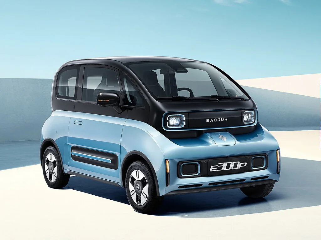 Baojun E300