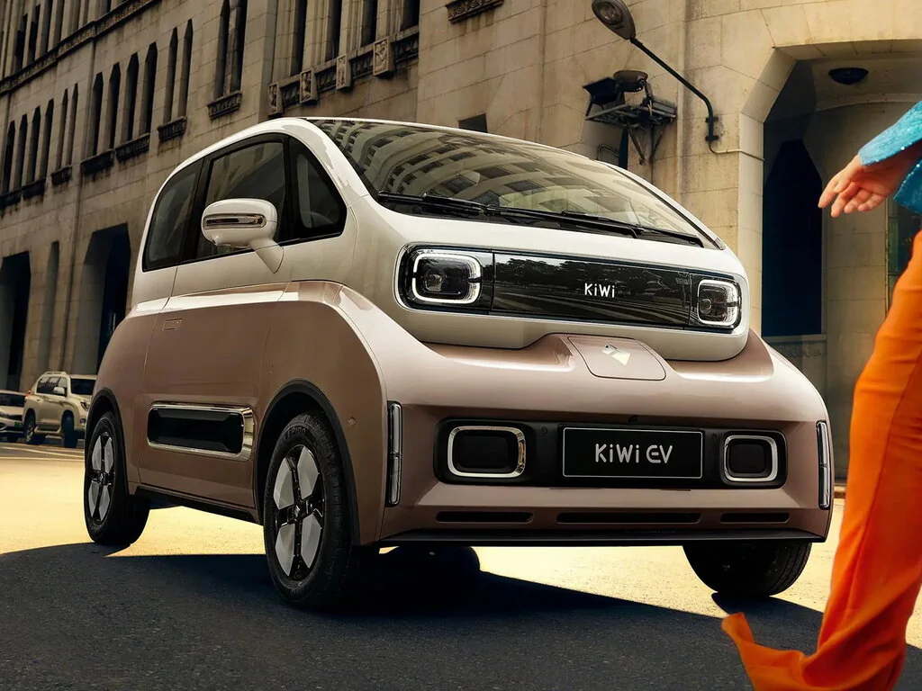 Baojun KiWi EV (2022) — вид спереди