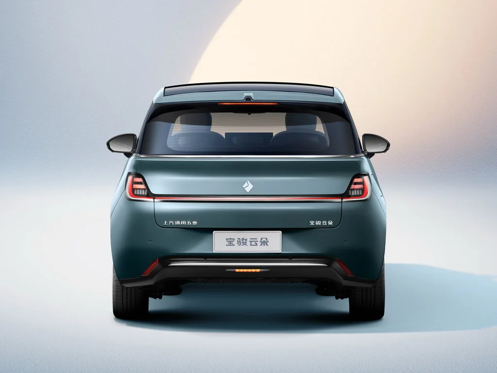 Baojun Yunduo Cloud (2025) — вид сзади