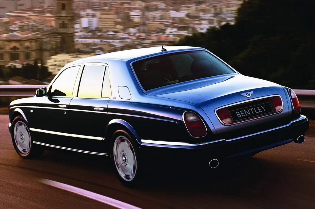 Фото Bentley Arnage (2009) — внешний вид, фото 4. Общий вид машины снаружи Bentley Arnage (2009) — внешний вид, фото 4