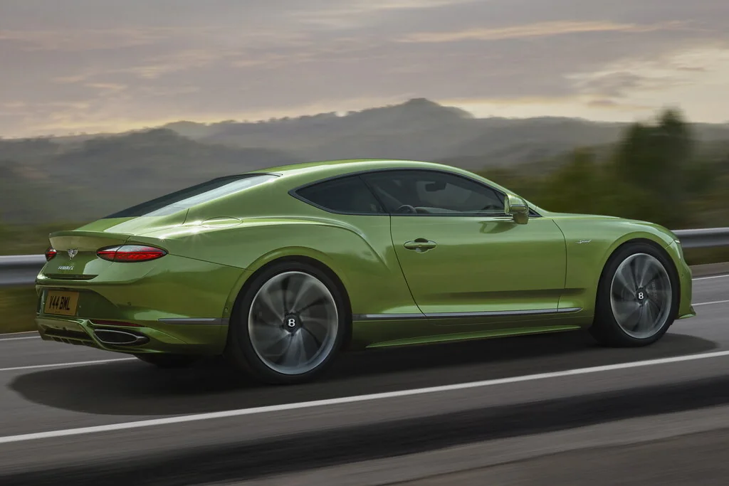 Фото Bentley Continental GT (2024) — внешний вид. Кузов снаружи: пропорции и линии Bentley Continental GT (2024) — внешний вид