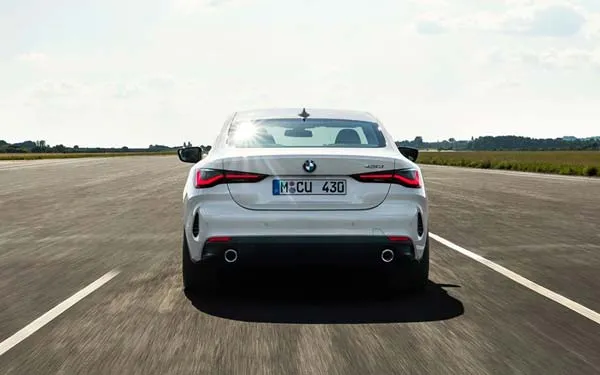 BMW 4 серии 2017-2024 — вид сзади