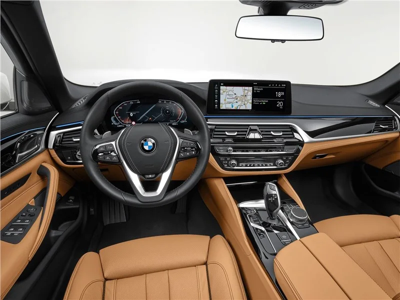 BMW 5 серии Touring 2017-2023: руль и приборы. BMW 5 серии Touring 2017-2023 — руль и приборы