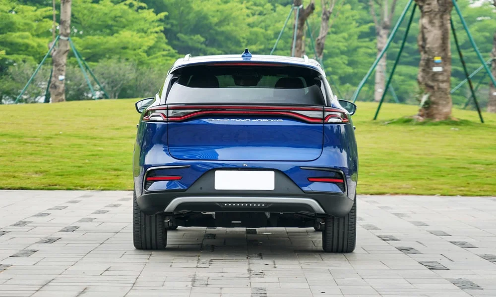 BYD Tang (2024) — вид сзади, фото 3