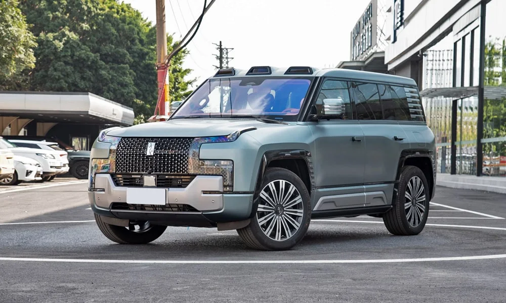 BYD Yangwang U8