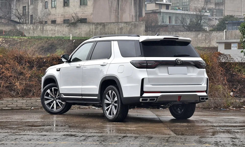 Changan CS95 (2023) — вид сзади, фото 3