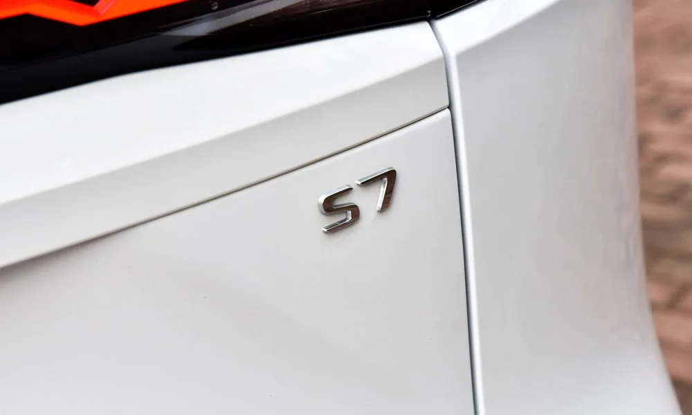 Фото Changan Deapal S7 (2024) — экстерьер. Фактура и исполнение внешней детали Changan Deapal S7 (2024) — экстерьер