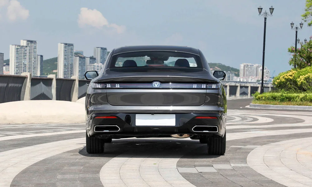 Changan Eado Plus (2023) — вид сзади, фото 2