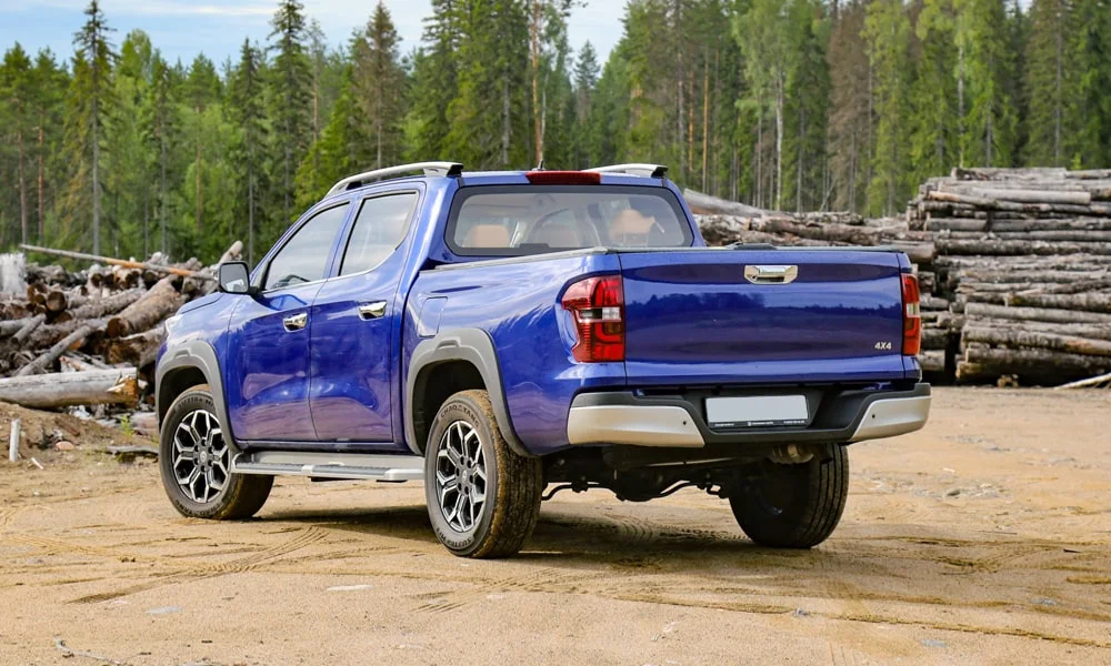 Фото Changan Hunter Plus (2023) — вид сзади, фото 6. Графика фонарей, бампер и оформление пятой двери Changan Hunter Plus (2023) — вид сзади, фото 6