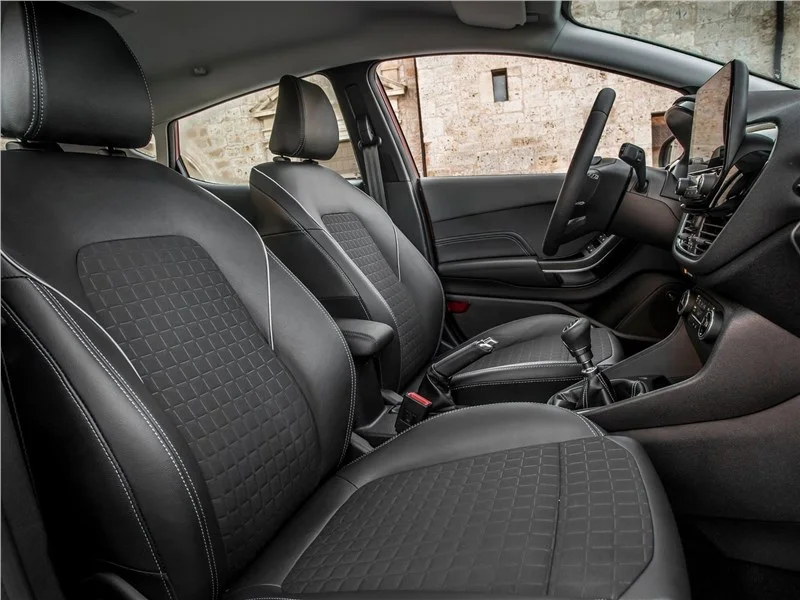 Ford Fiesta Хэтчбек 2008-2012: сиденья. Ford Fiesta Хэтчбек 2008-2012 — сиденья