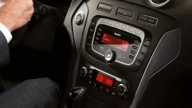 Ford Mondeo 2010-2019 — передняя панель